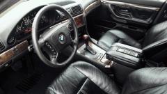 BMW E38, 735i