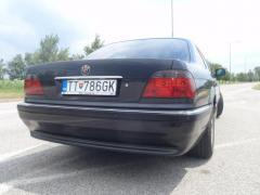 BMW E38, 735i